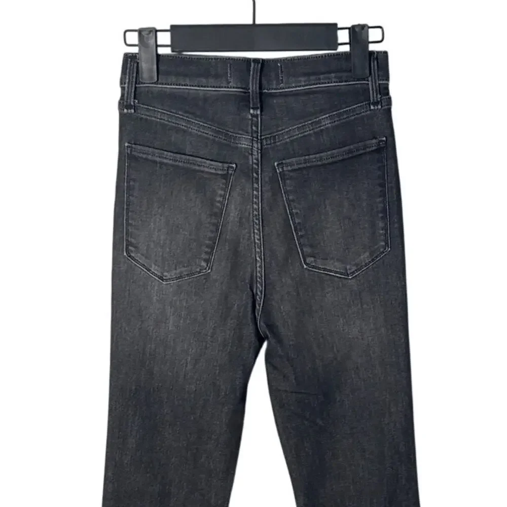 Abercrombie & Fitch excellent pre